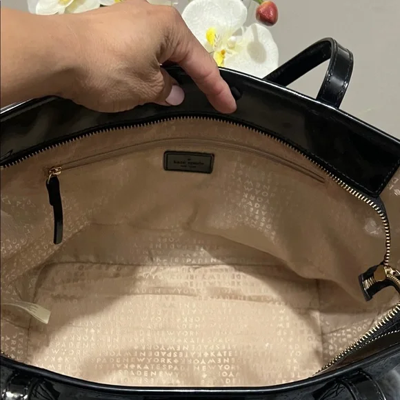 Kate Spade Harmony Metro Black Tote EUC retail $179 - Picture 7 of 9